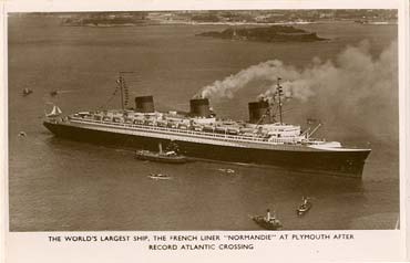 Paquebot S.S NORMANDIE - Carte postale glacée Noir et Blanc Pays : ANGLETERRE - Editeur anonyme - Réf. Site : ANGNBANOE 1-2 PSB