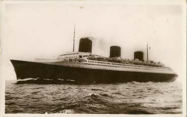  PAQUEBOT S.S. NORMANDIE - CARTE PHOTO ANGLETERRE GLACEE - EDITEUR ANONYME - Réf. SITE : ANGNBANOE 3-2 PSB