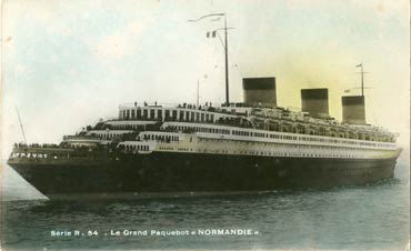 S.S. NORMANDIE - Carte postale Editeur Anonyme petit format glacée couleurs Réf. site : ANOCOG 4-R54-2