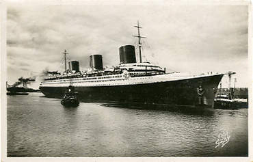 PAQUEBOT S.S NORMANDIE - CARTE POSTALE GLACEE NOIR ET BLANC - EDITEUR : GABY-ARTAUD - REF.SITE : GAB-ARTG 2-210 PSB