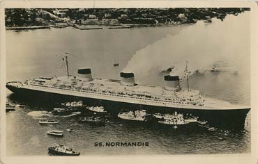 S.S NORMANDIE - CARTE POSTALE GLACEE U.S.A Editeur : THE GROGAN PHOTO SERVICE-TROY - Réf. SITE : GROGANE 1-1