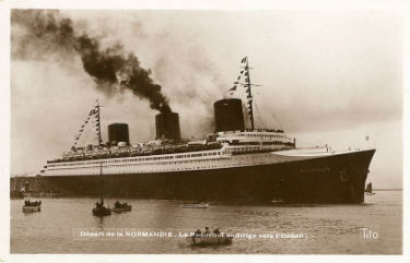 PAQUEBOT S.S NORMANDIE - Carte postale glacée Editeur TITO BLOC-FRERES Réf. TITOG E-2-14-2-2 PSB